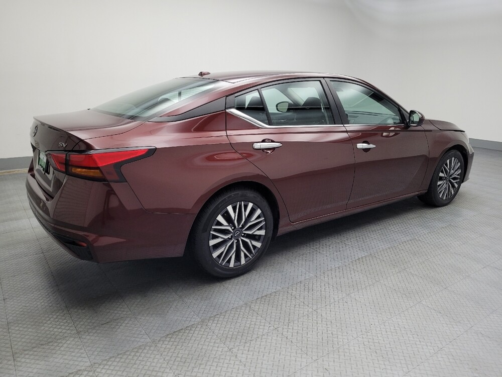 2023 Nissan Altima in Des Moines, IA 50310 - 18103547 10