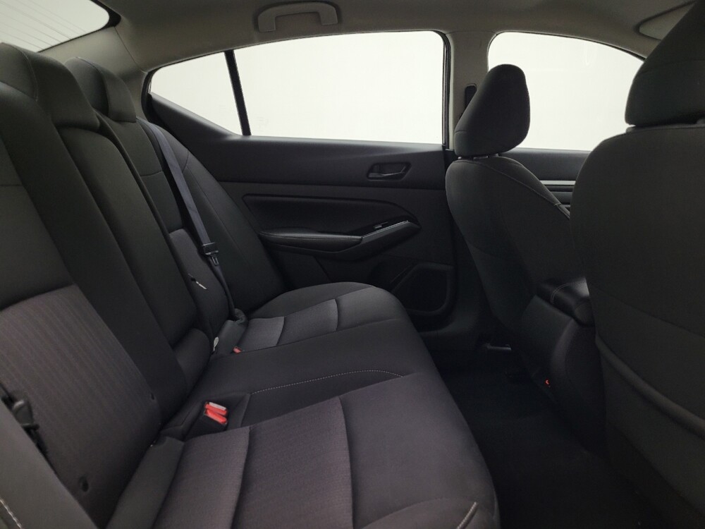 2023 Nissan Altima in Des Moines, IA 50310 - 18103547 19