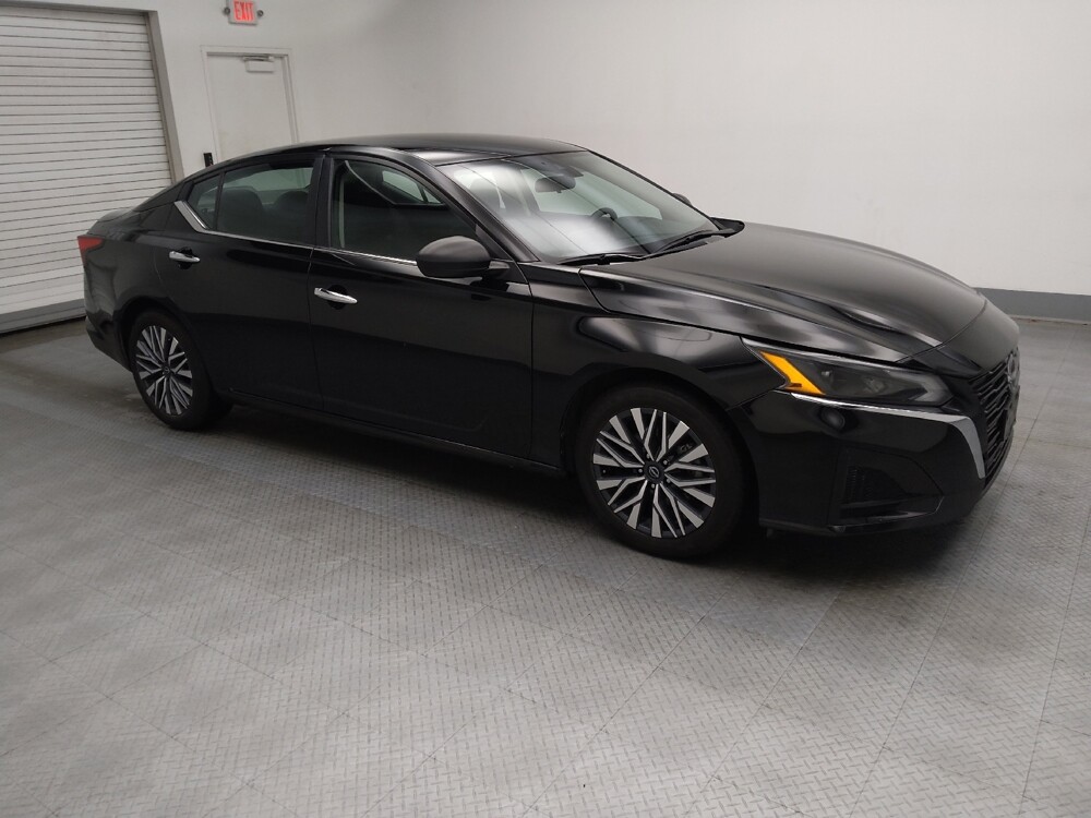 2024 Nissan Altima in Des Moines, IA 50310 - 18103549 11