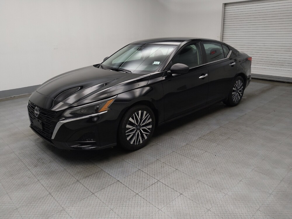 2024 Nissan Altima in Des Moines, IA 50310 - 18103549 2