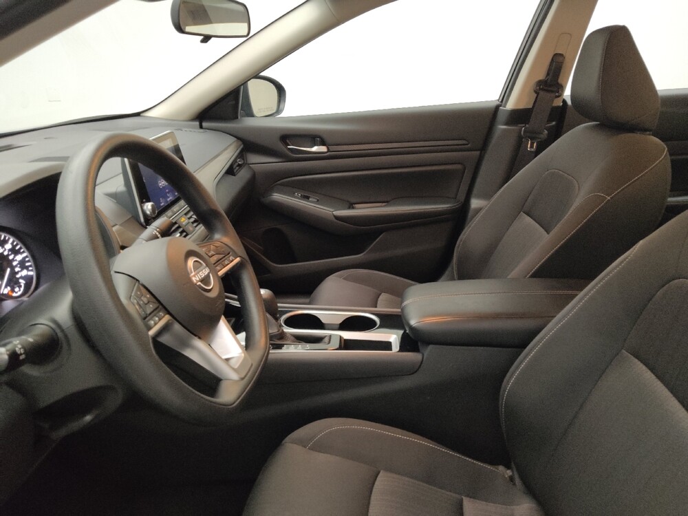 2024 Nissan Altima in Des Moines, IA 50310 - 18103549 17