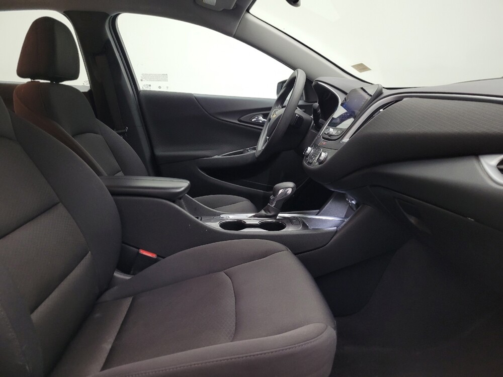 2023 Chevrolet Malibu in Springfield, MO 65807 - 18103550 21