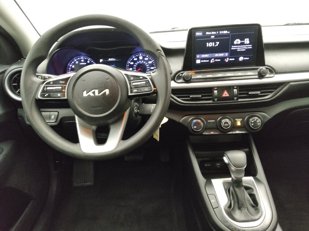 2023 Kia Forte in Midlothian, IL 60445 - 18103555 22