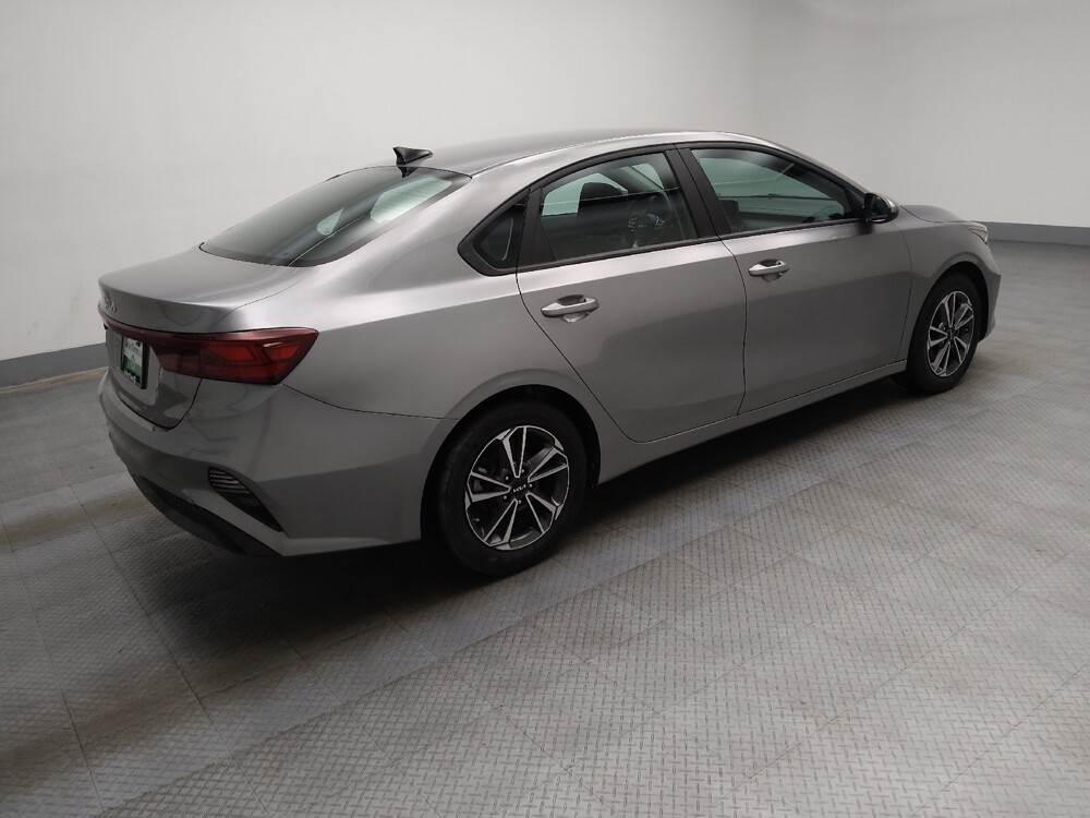 2023 Kia Forte in Midlothian, IL 60445 - 18103555 10