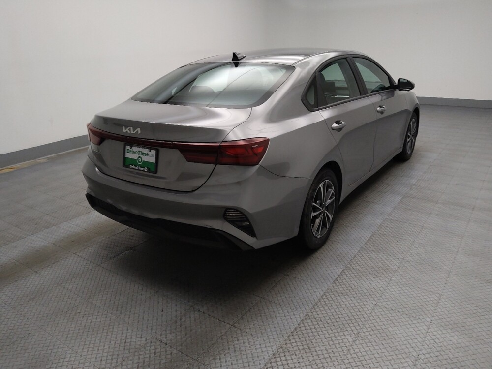 2023 Kia Forte in Midlothian, IL 60445 - 18103555 9