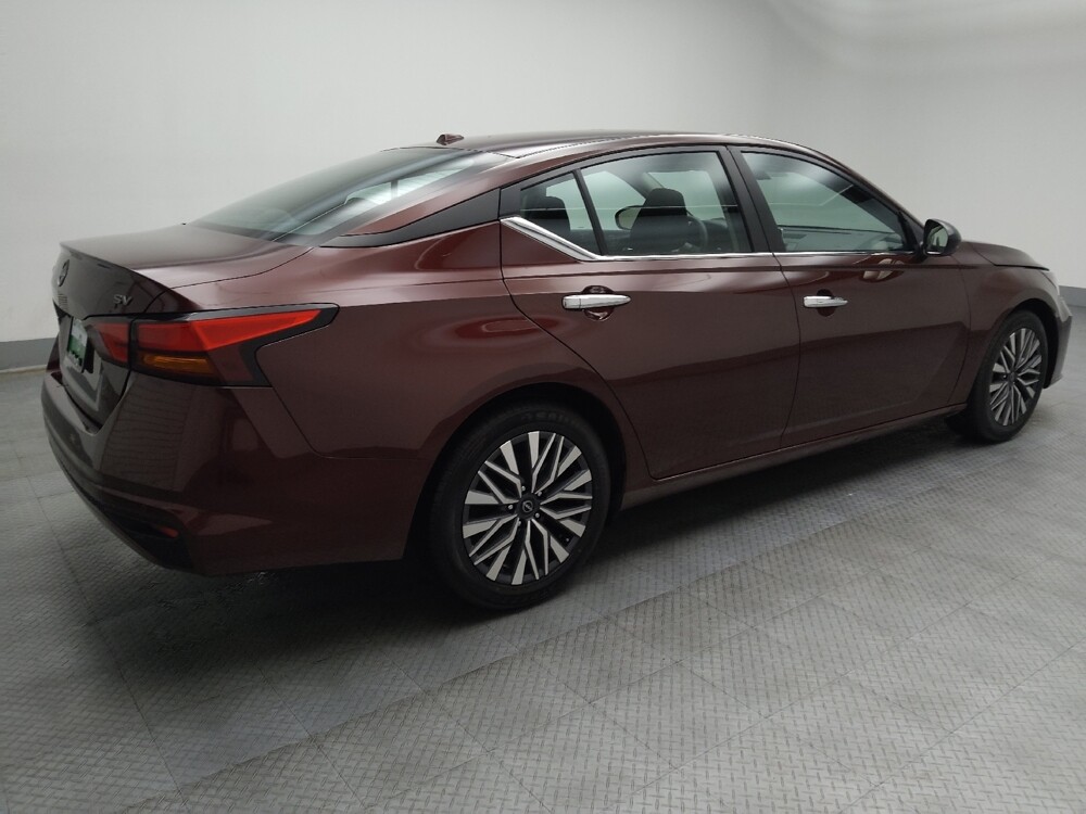 2024 Nissan Altima in Midlothian, IL 60445 - 18103561 10