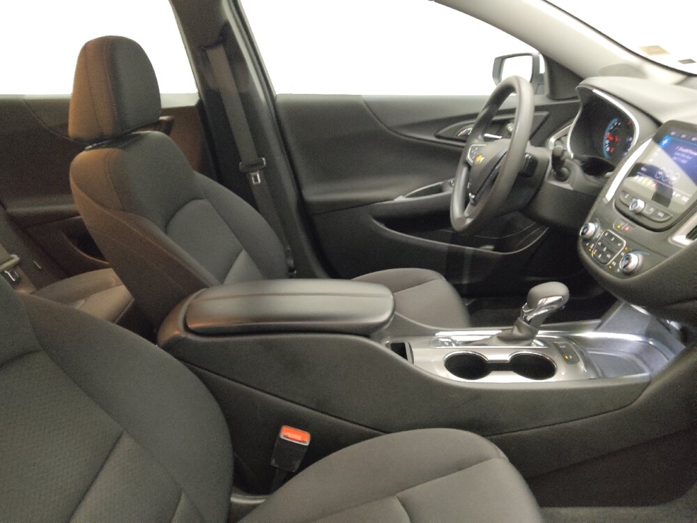 2024 Chevrolet Malibu in Lombard, IL 60148 - 18103565 21