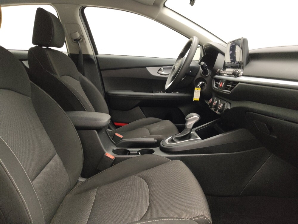 2024 Kia Forte in Midlothian, IL 60445 - 18103566 21