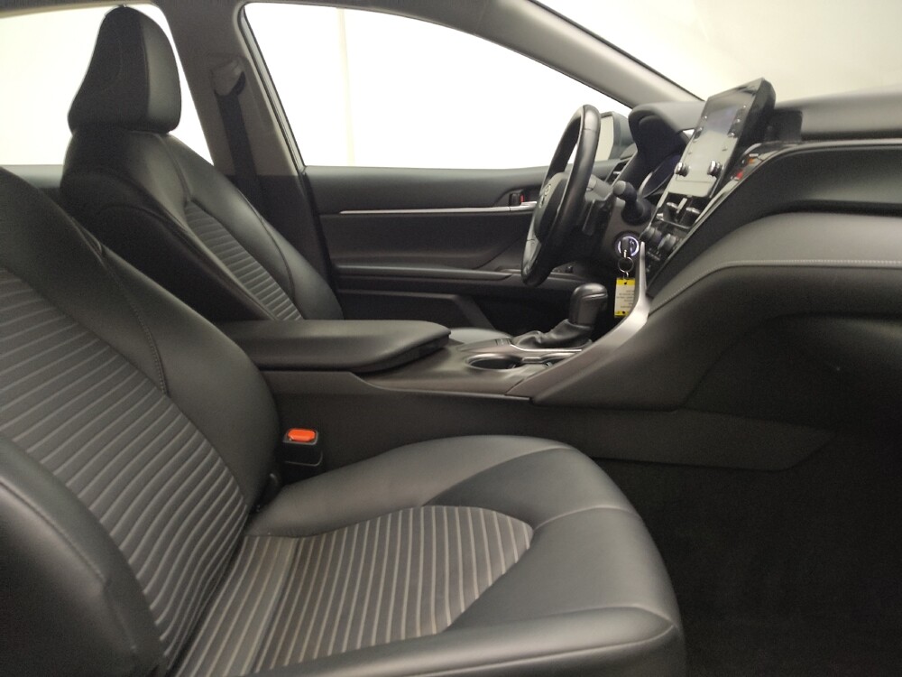 2023 Toyota Camry in Eastpointe, MI 48021 - 18103591 21