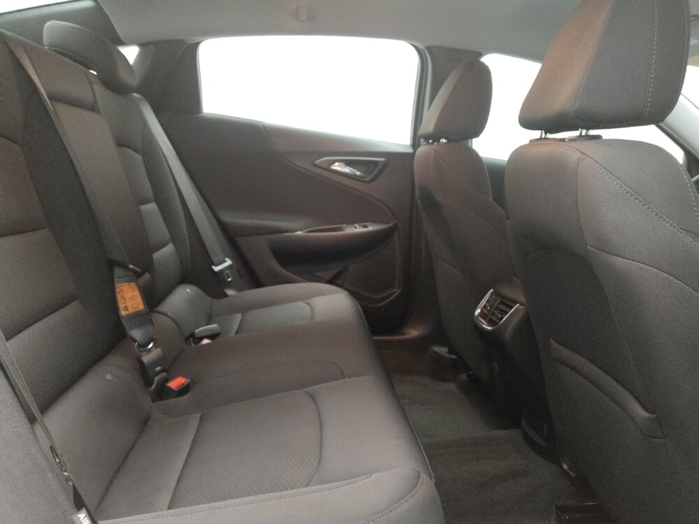2023 Chevrolet Malibu in Eastpointe, MI 48021 - 18103592 19