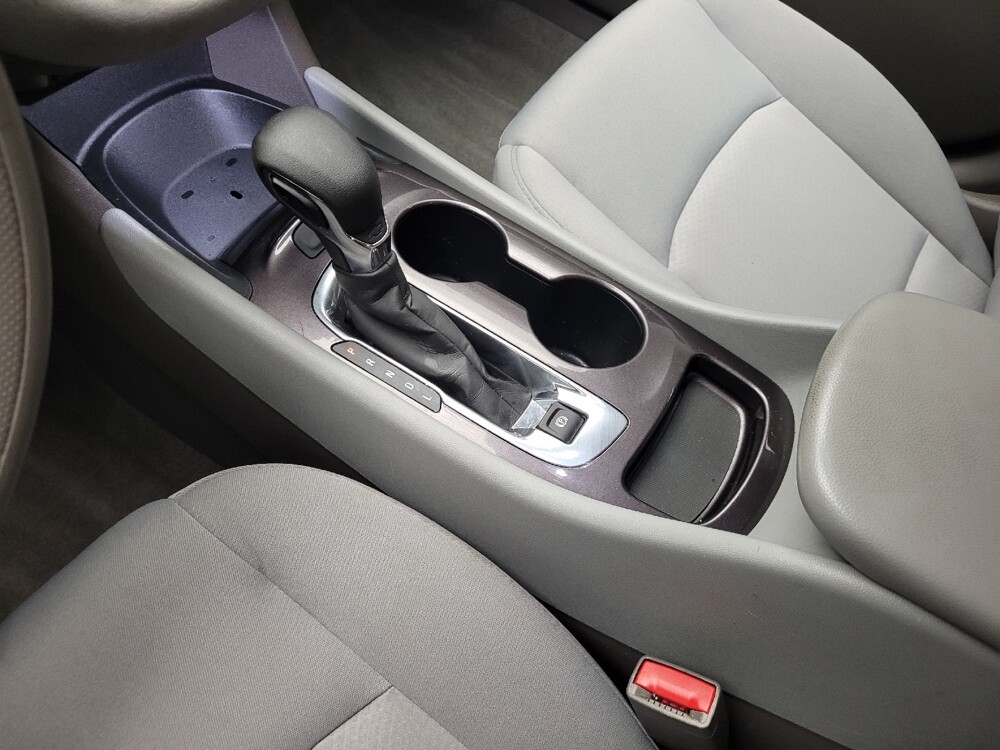 2023 Chevrolet Malibu in Eastpointe, MI 48021 - 18103594 26