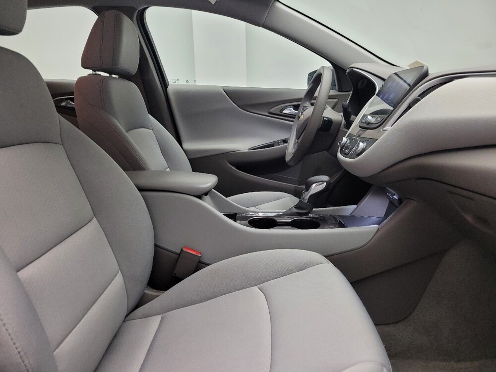 2023 Chevrolet Malibu in Eastpointe, MI 48021 - 18103594 21