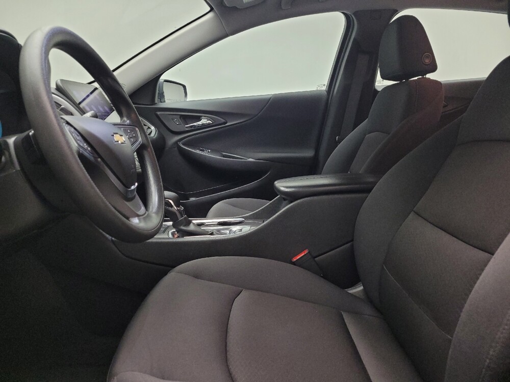 2023 Chevrolet Malibu in Grand Rapids, MI 49508 - 18103599 17