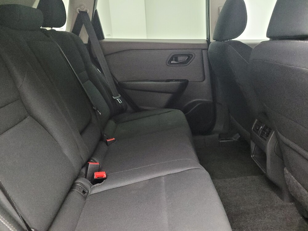 2023 Nissan Rogue in Grand Rapids, MI 49508 - 18103604 19