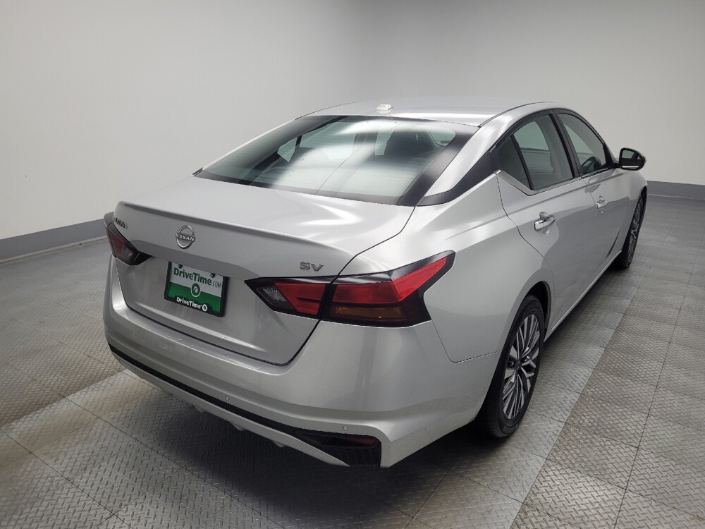 2023 Nissan Altima in Ft Wayne, IN 46805 - 18103607 9