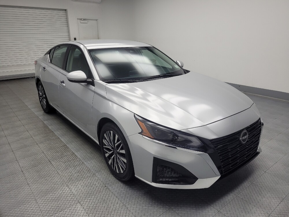 2023 Nissan Altima in Ft Wayne, IN 46805 - 18103607 13