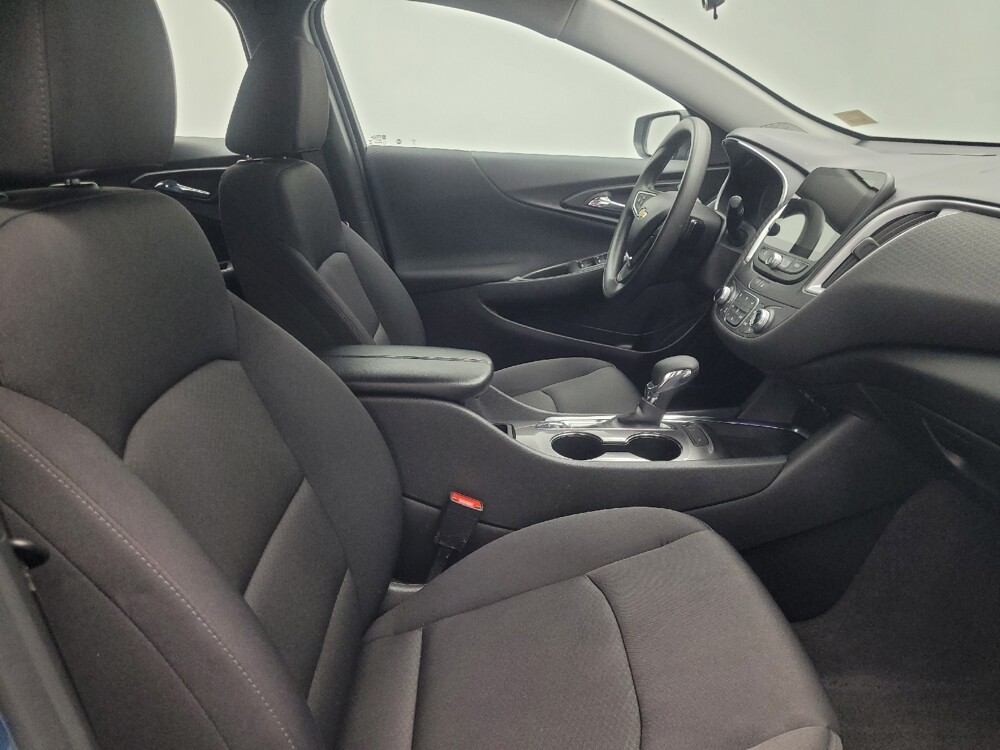 2024 Chevrolet Malibu in Indianapolis, IN 46219 - 18103611 21