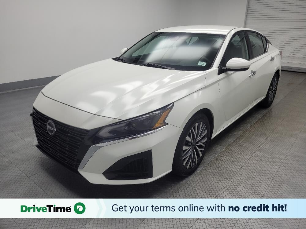 2023 Nissan Altima in Mishawaka, IN 46545 - 18103614