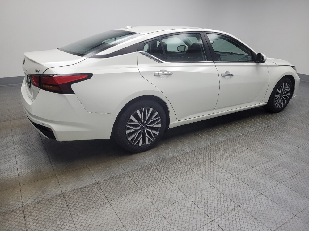 2023 Nissan Altima in Mishawaka, IN 46545 - 18103614 10