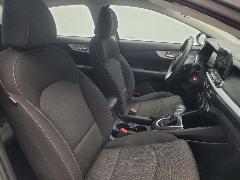 2023 Kia Forte in Indianapolis, IN 46222 - 18103618 21