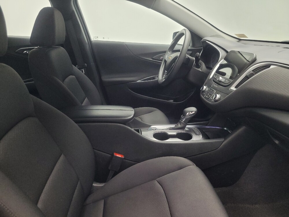 2024 Chevrolet Malibu in Indianapolis, IN 46219 - 18103619 21