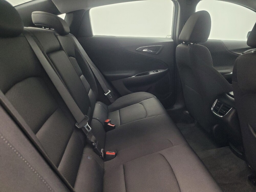 2024 Chevrolet Malibu in Indianapolis, IN 46219 - 18103619 19