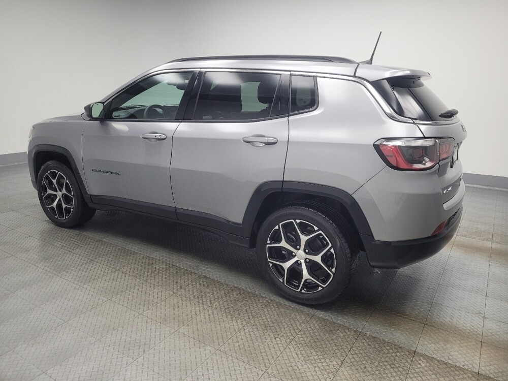 2024 Jeep Compass in Ft Wayne, IN 46805 - 18103620 3