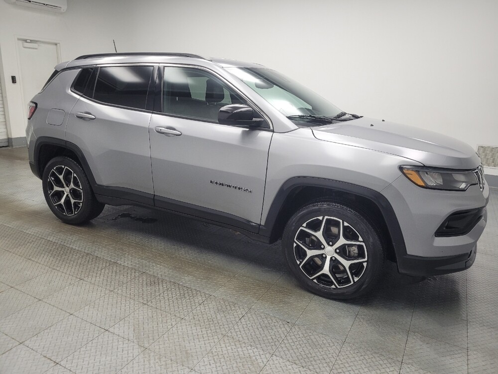 2024 Jeep Compass in Ft Wayne, IN 46805 - 18103620 11