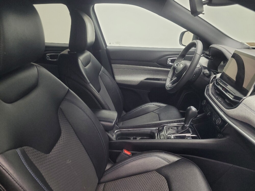 2024 Jeep Compass in Ft Wayne, IN 46805 - 18103620 21