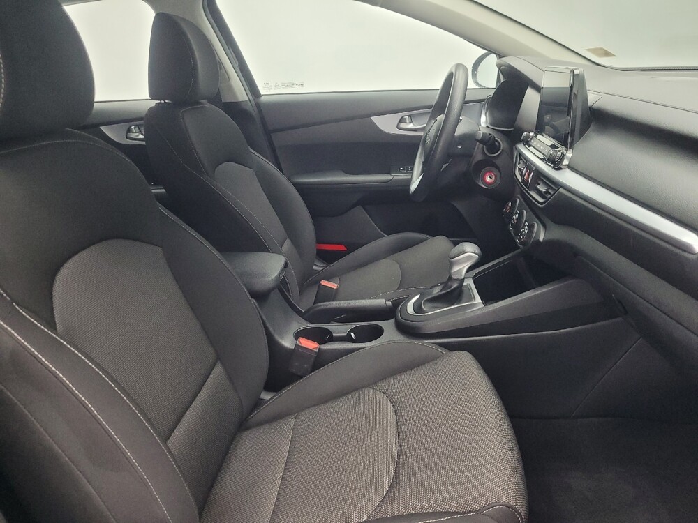 2023 Kia Forte in Indianapolis, IN 46219 - 18103621 21