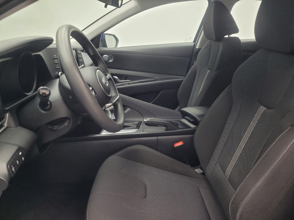 2023 Hyundai Elantra in Indianapolis, IN 46219 - 18103623 17