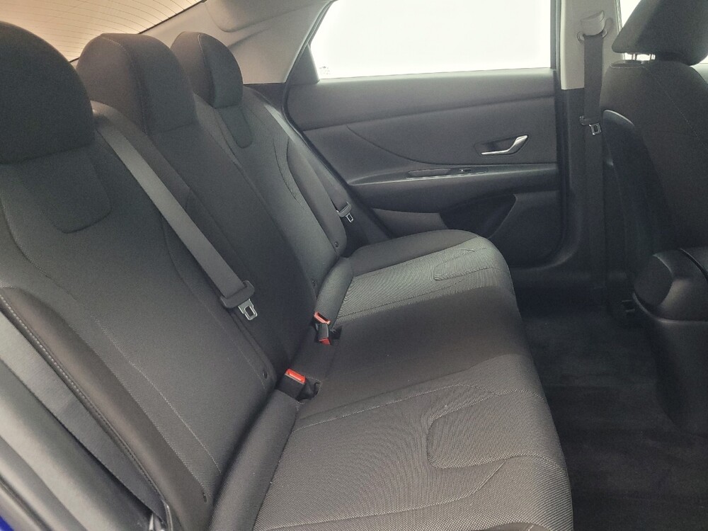 2023 Hyundai Elantra in Indianapolis, IN 46219 - 18103623 19