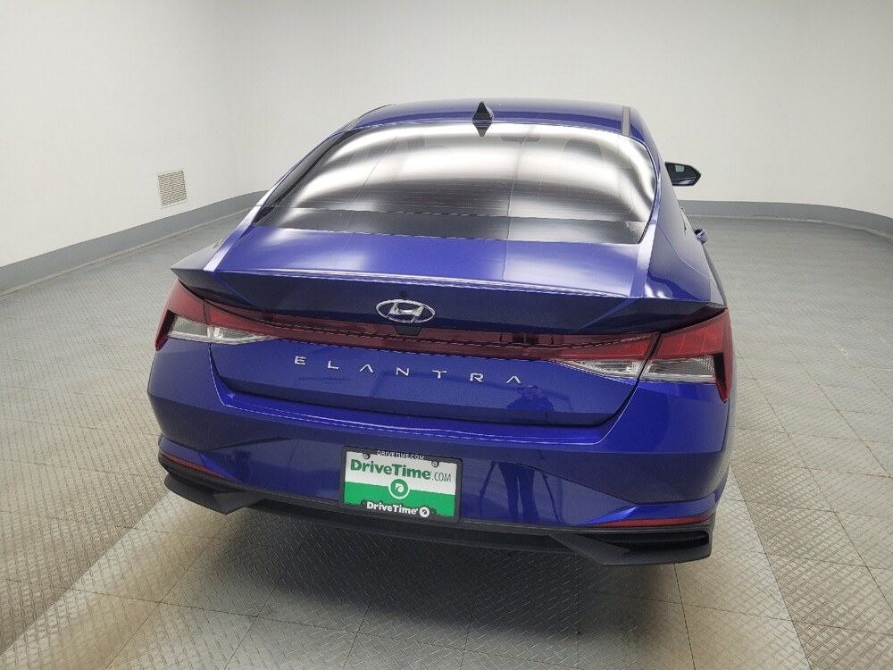 2023 Hyundai Elantra in Indianapolis, IN 46219 - 18103623 7