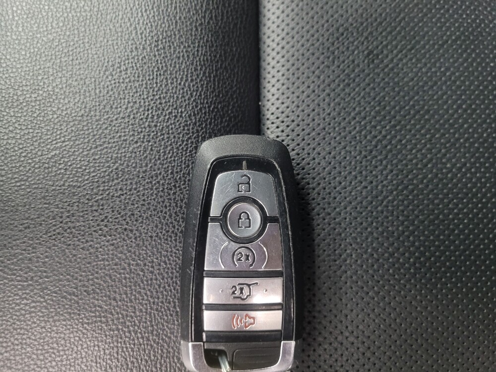 2023 Ford Explorer in Indianapolis, IN 46219 - 18103628 32