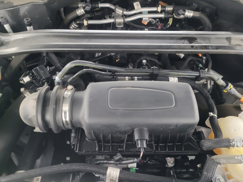 2023 Ford Explorer in Indianapolis, IN 46219 - 18103628 30