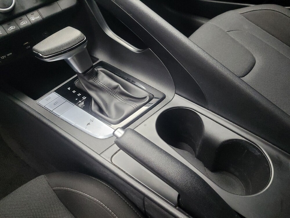 2024 Hyundai Elantra in Indianapolis, IN 46219 - 18103633 26