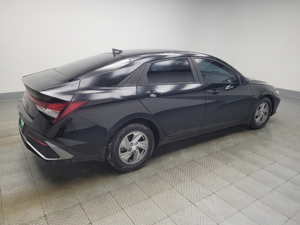 2024 Hyundai Elantra in Indianapolis, IN 46219 - 18103633 10