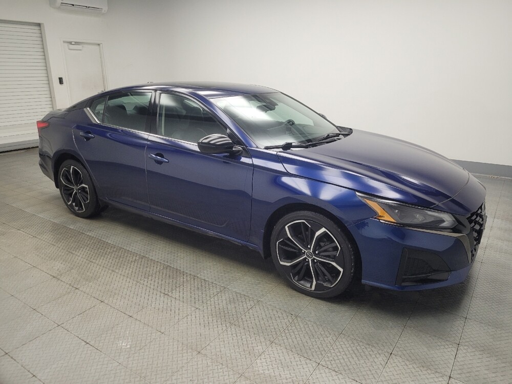 2023 Nissan Altima in Indianapolis, IN 46219 - 18103640 11