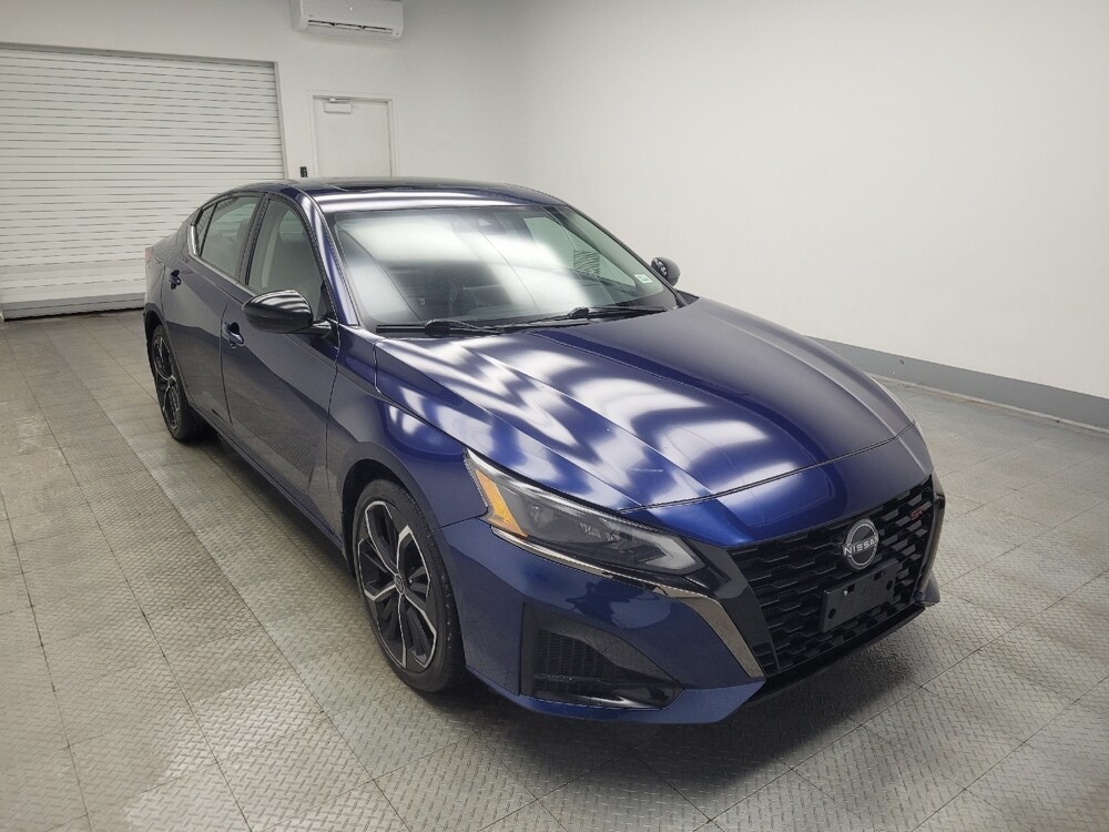 2023 Nissan Altima in Indianapolis, IN 46219 - 18103640 13