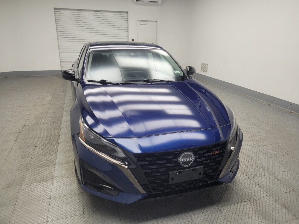 2023 Nissan Altima in Indianapolis, IN 46219 - 18103640 14
