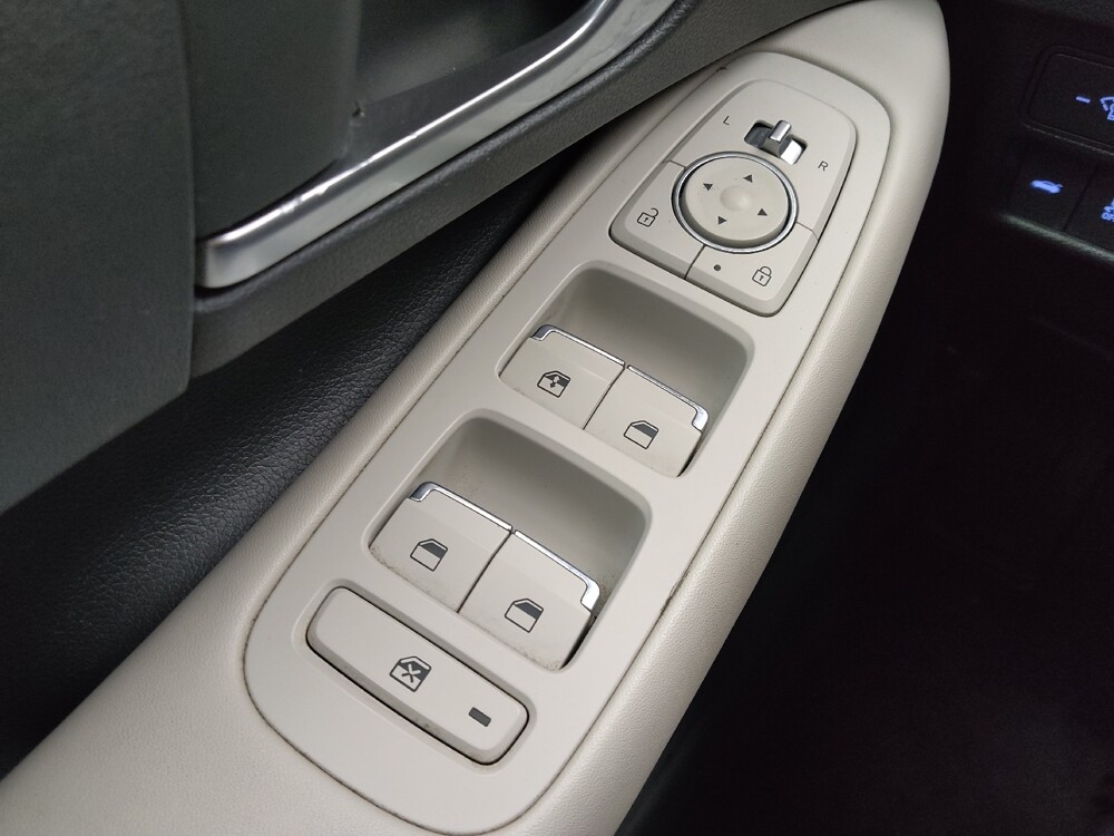 2023 Hyundai Sonata in Ft Wayne, IN 46805 - 18103641 27