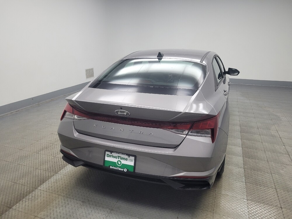 2023 Hyundai Elantra in Mishawaka, IN 46545 - 18103644 7