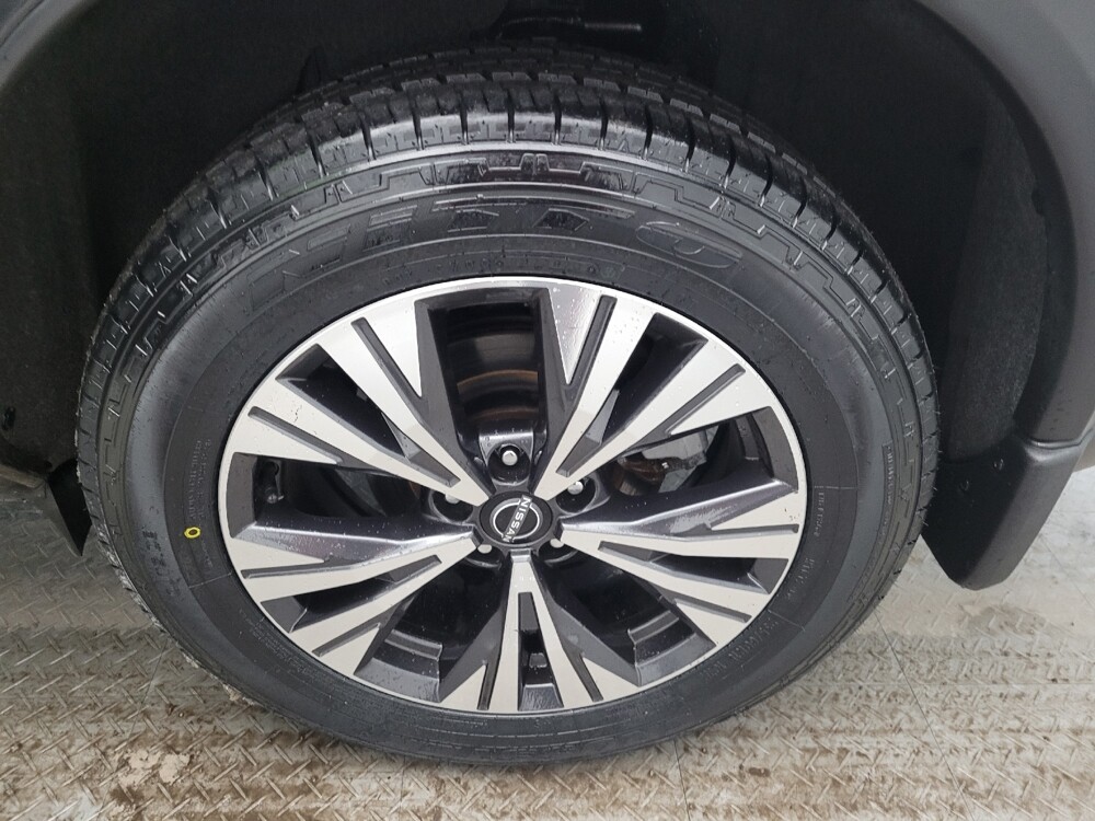 2023 Nissan Rogue in Louisville, KY 40258 - 18103653 31