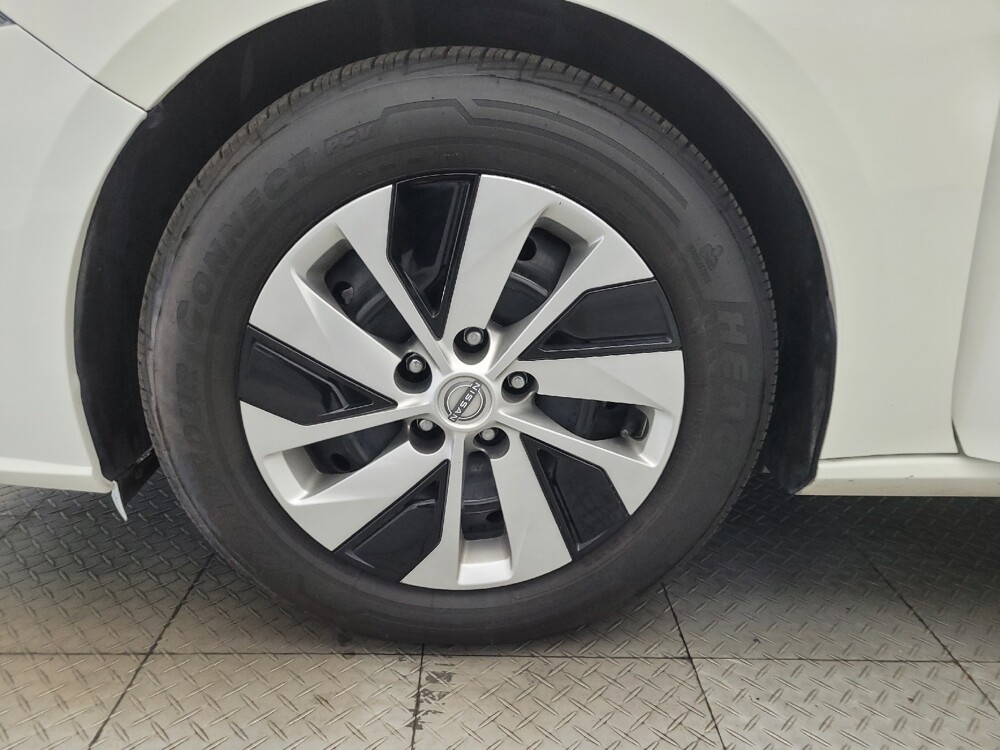 2024 Nissan Altima in Phoenix, AZ 85022 - 18103658 31