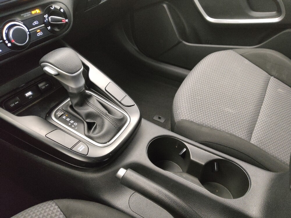 2024 Kia Soul in Springfield, MO 65807 - 18103660 26