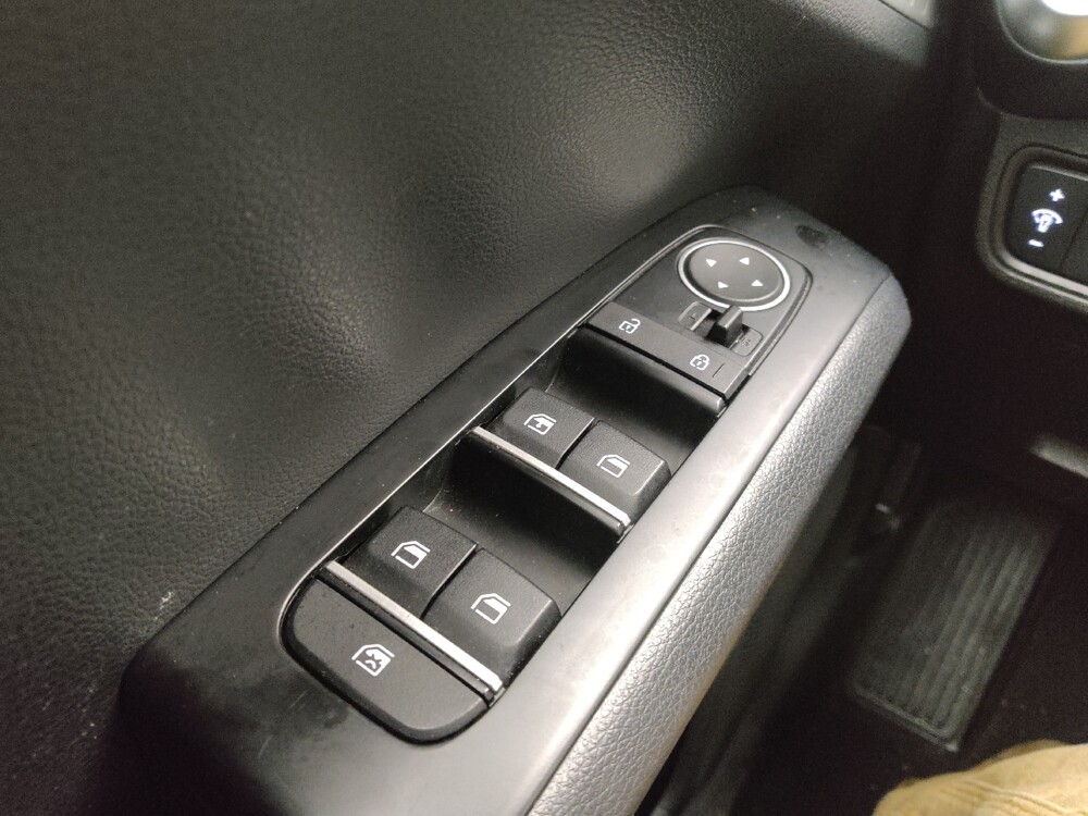 2024 Kia Soul in Springfield, MO 65807 - 18103660 27