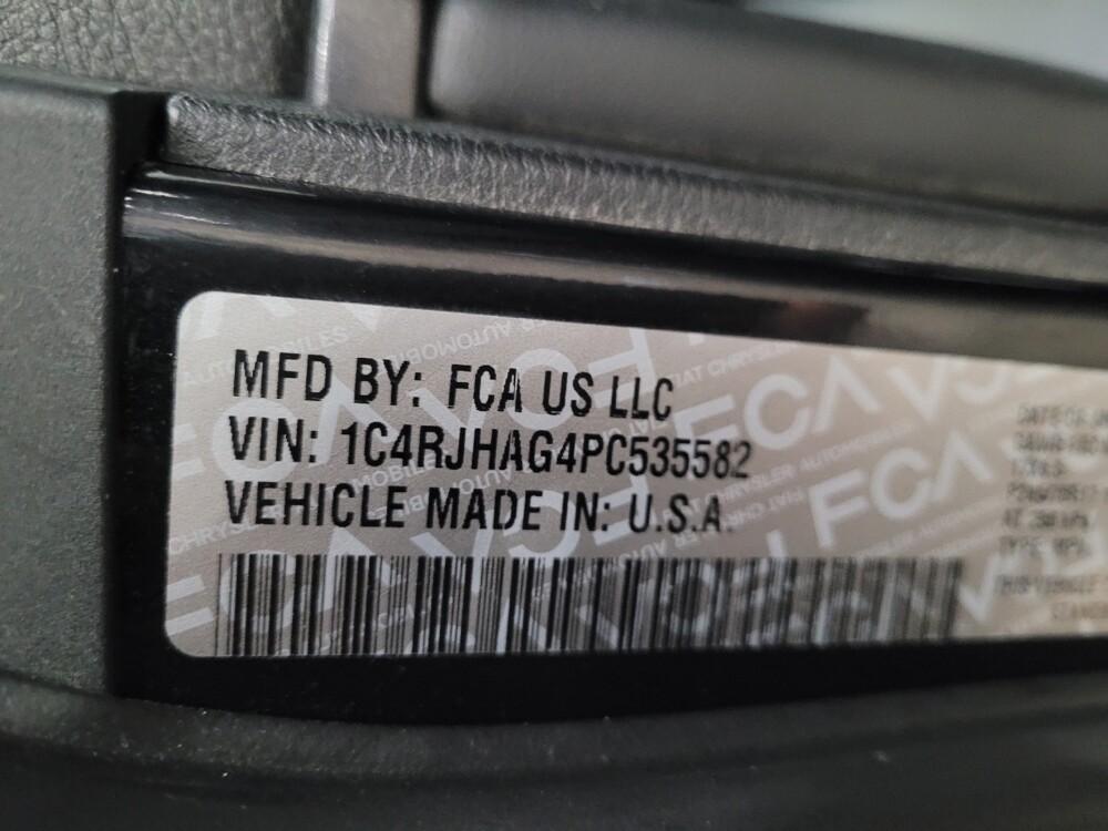 2023 Jeep Grand Cherokee in Temple Hills, MD 20746 - 18103665 33