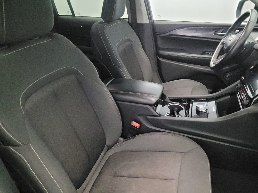 2023 Jeep Grand Cherokee in Temple Hills, MD 20746 - 18103665 21