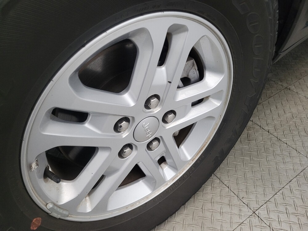 2023 Jeep Grand Cherokee in Temple Hills, MD 20746 - 18103665 31