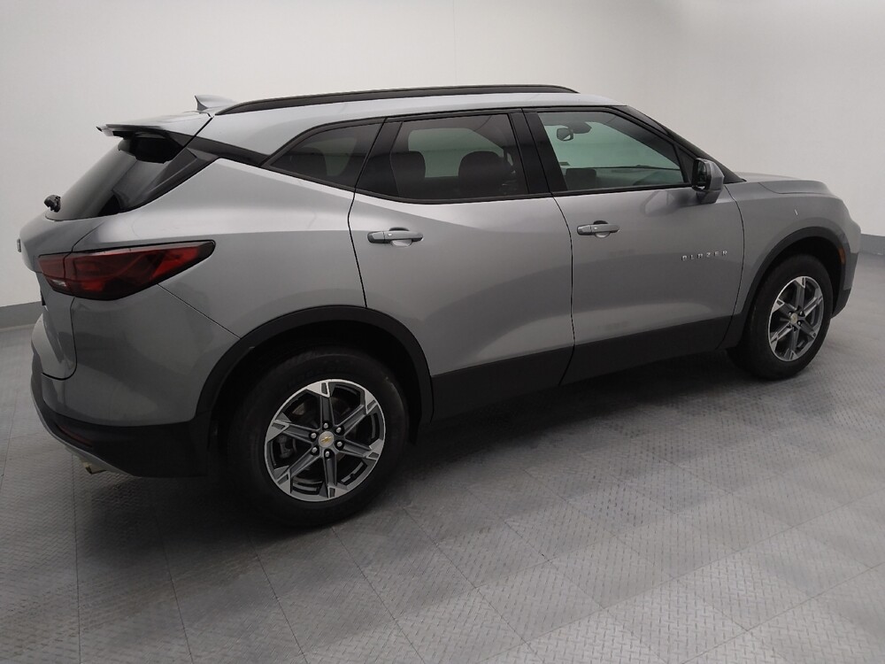 2024 Chevrolet Blazer in Gladstone, MO 64118 - 18103668 10